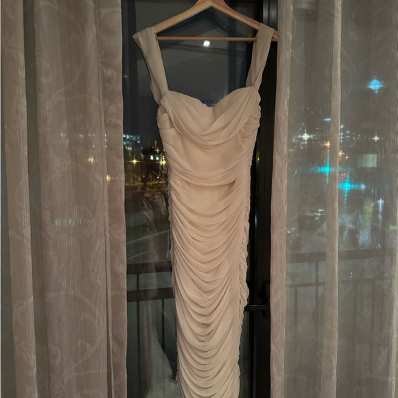 House of CB Ruched Draped Chiffon Ivory Dress size 4/S - Picture 2 of 3